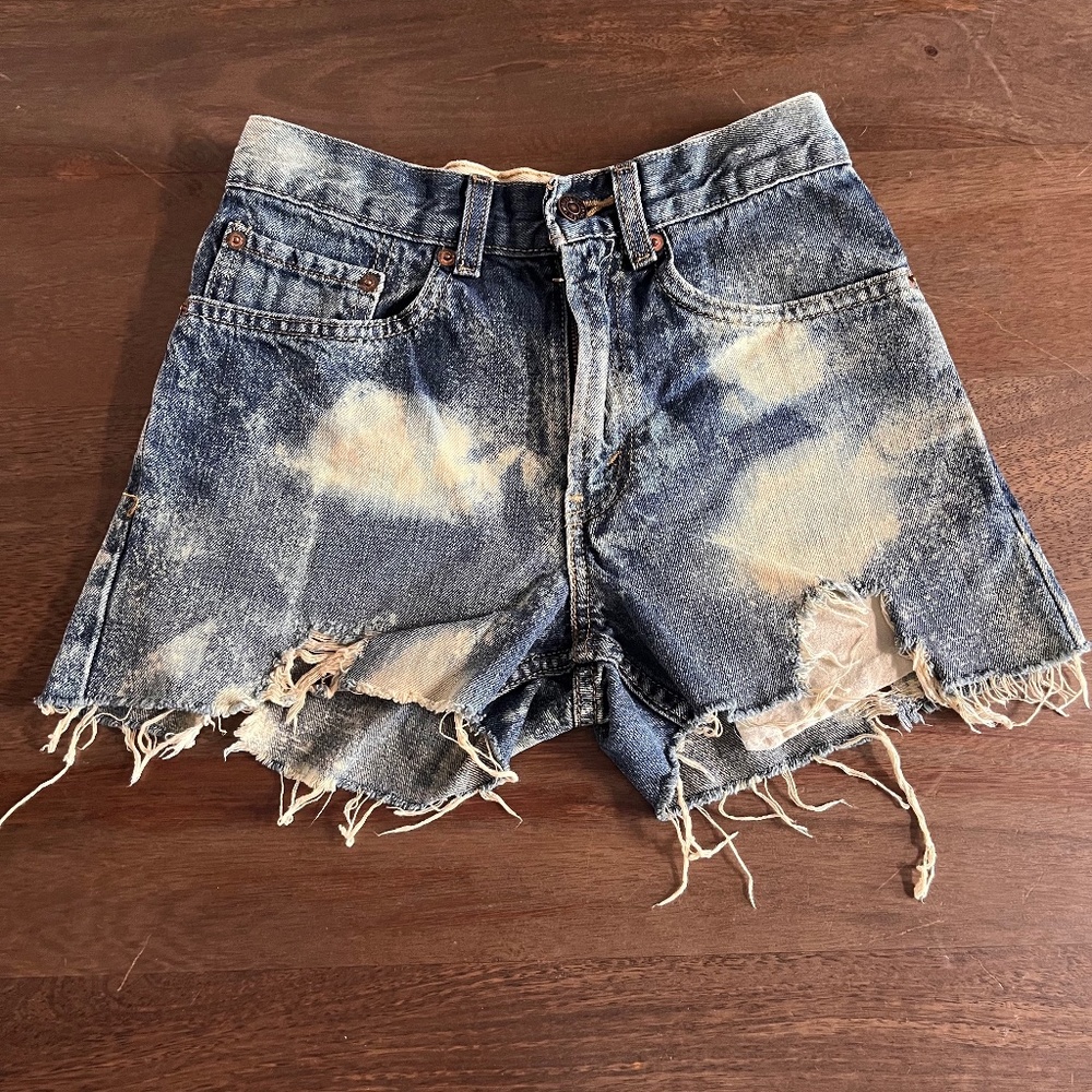 The Laundry Room Distressed Bleach-Effect Blue Jean Shorts